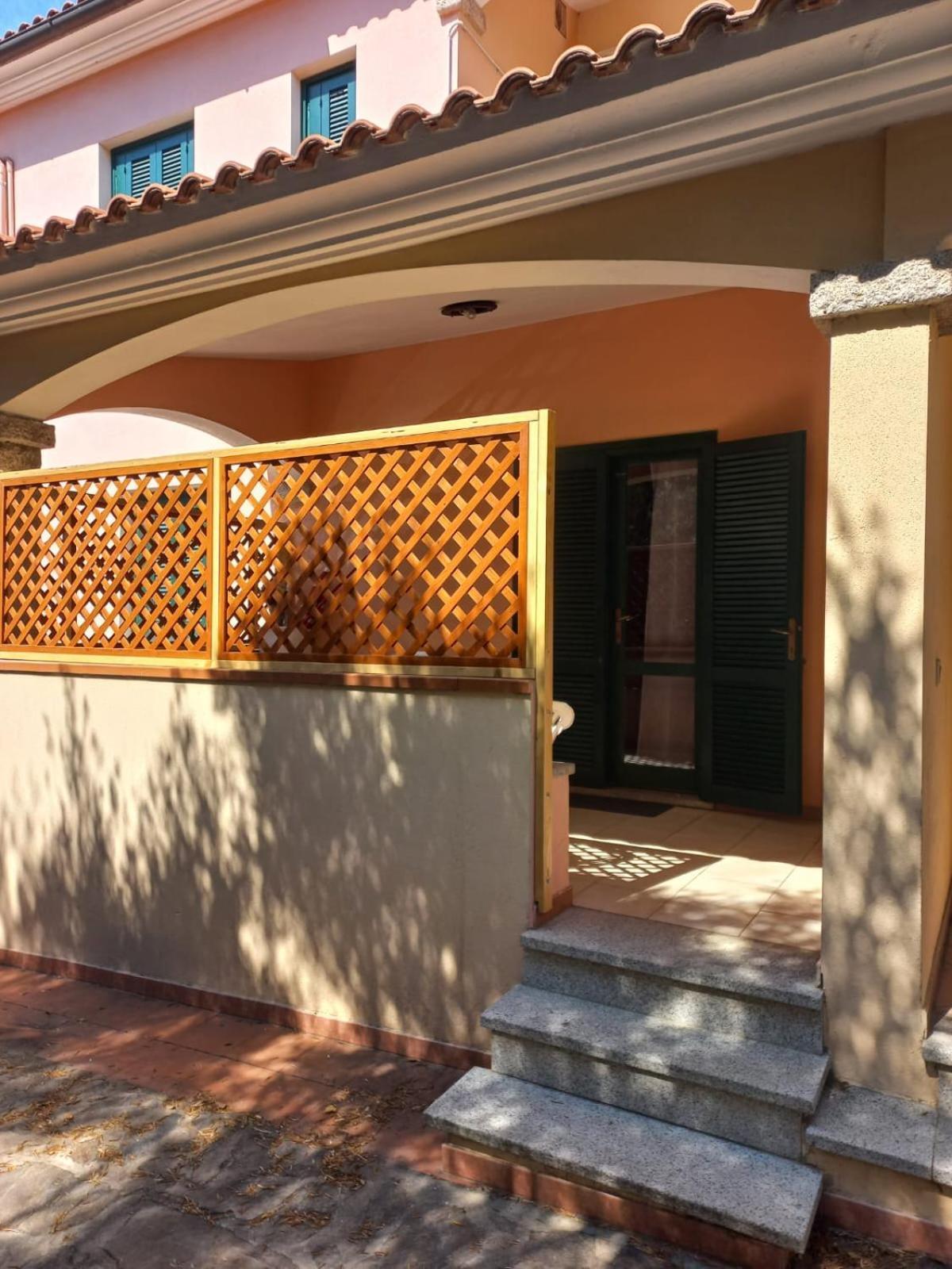 Residence La Funtana Сан-Теодоро Екстер'єр фото